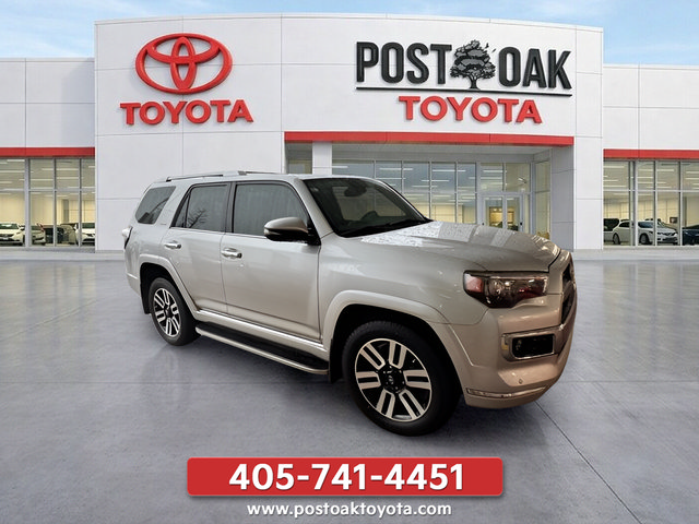 Used 2024 Toyota 4Runner Limited AWD/4WD image 2