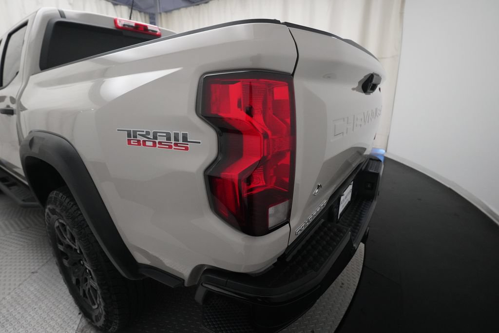 Used 2026 Chevrolet Colorado Trail Boss AWD/4WD image 6