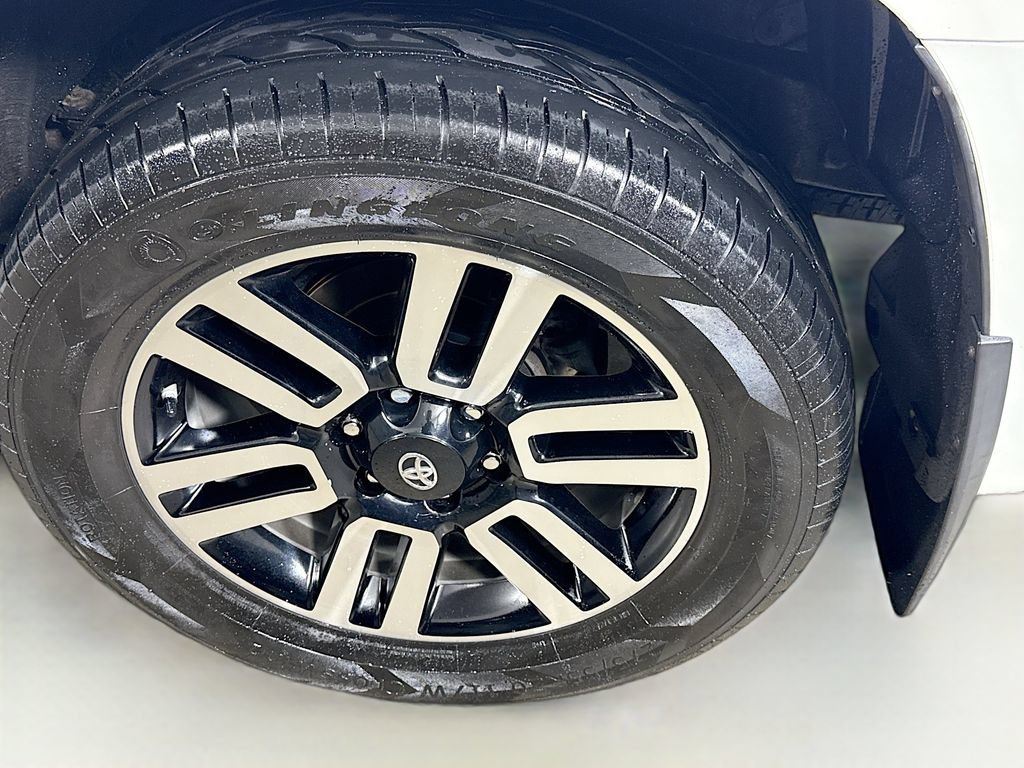 Certified 2019 Toyota 4Runner Limited AWD/4WD image 9
