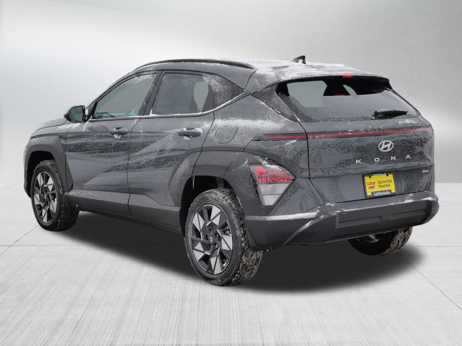 Certified 2025 Hyundai Kona SEL image 5