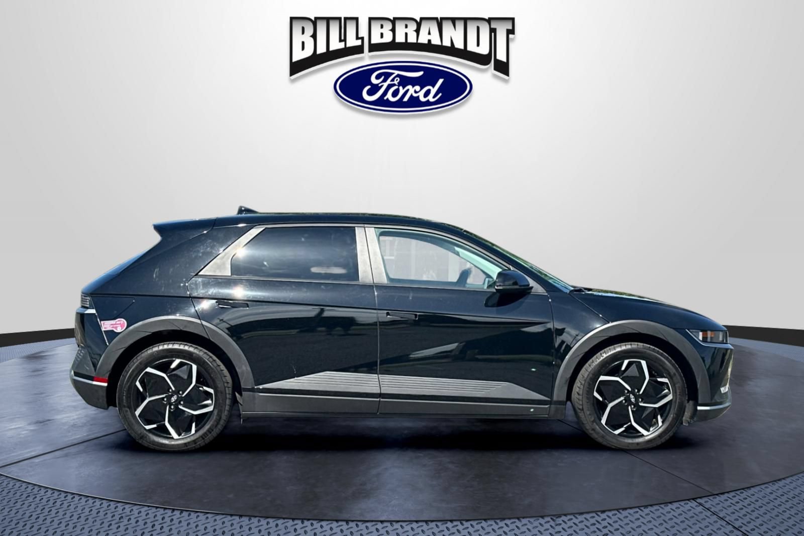 Used 2024 Hyundai Ioniq 5 SEL RWD image 2