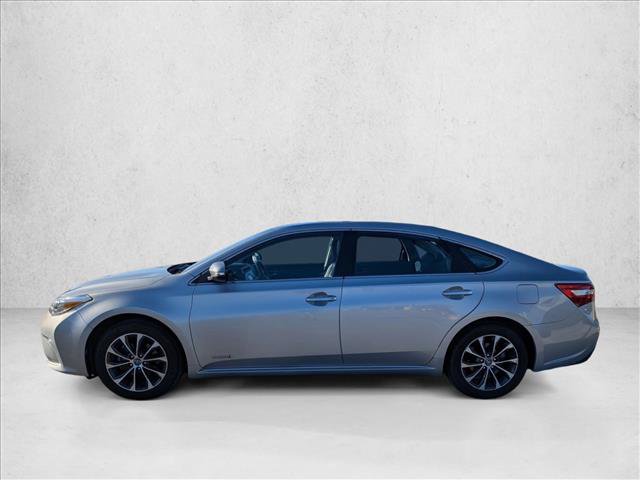 Used 2018 Toyota Avalon XLE Premium w/ All Weather Liner Package FWD image 9