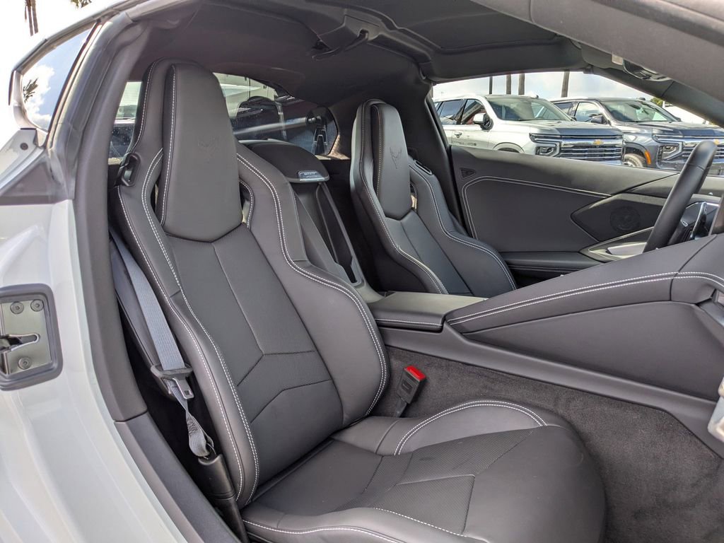 Used 2024 Chevrolet Corvette Z06 image 16