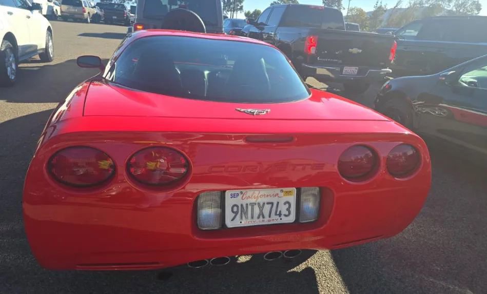 Used 2003 Chevrolet Corvette Coupe image 5
