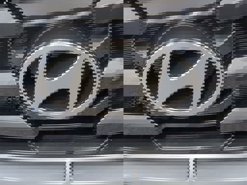 New 2026 Hyundai Tucson SE image 12