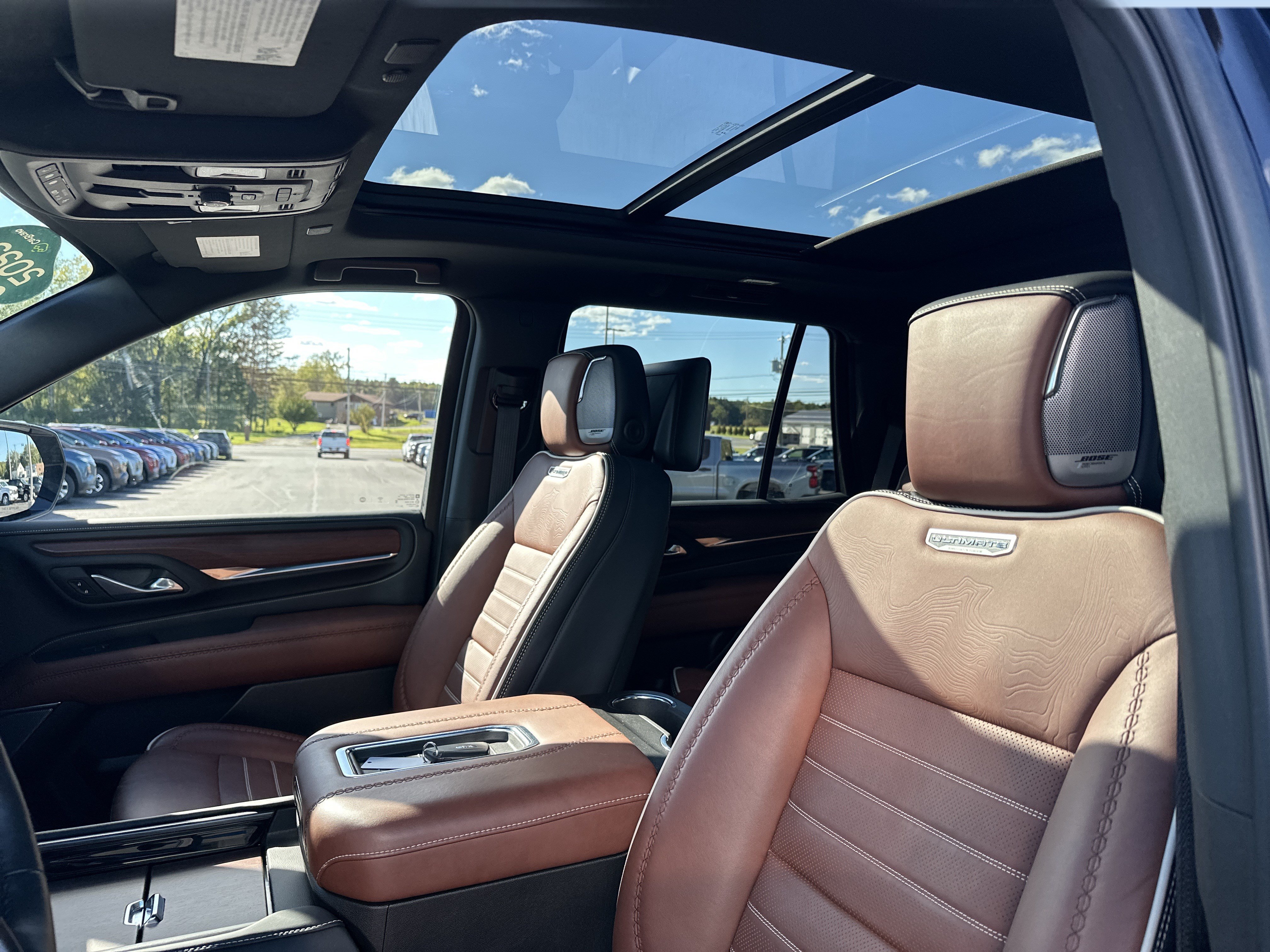 Certified 2023 GMC Yukon Denali Ultimate AWD/4WD image 10