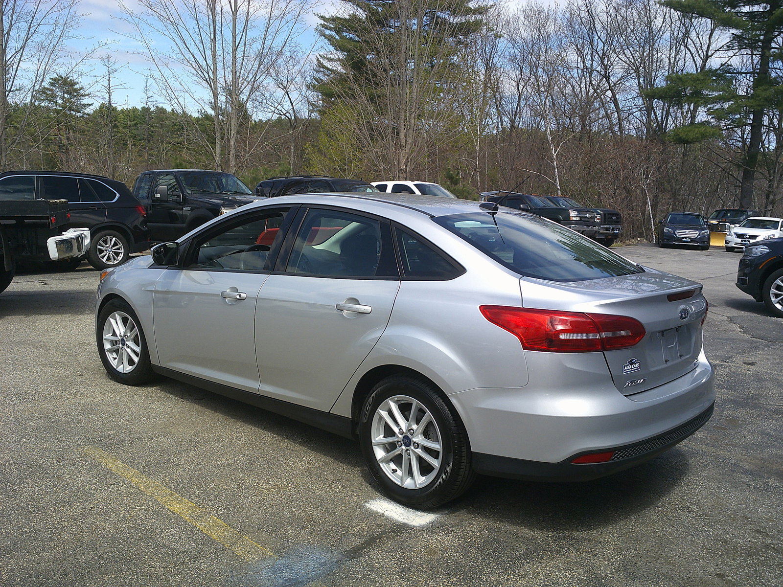 Used 2018 Ford Focus SE FWD image 7