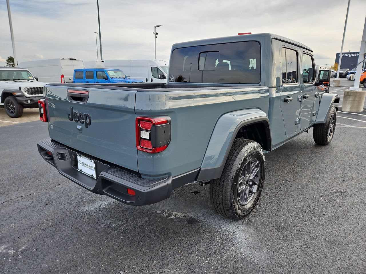 New 2026 Jeep Gladiator Sport AWD/4WD image 8
