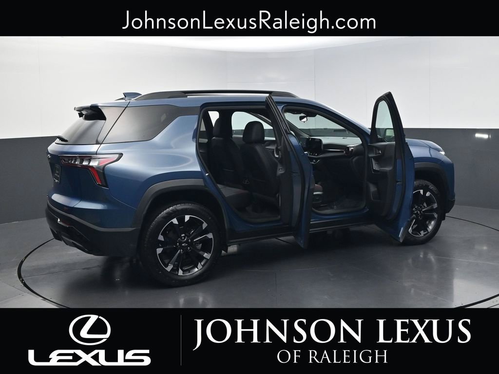 Used 2025 Chevrolet Equinox RS w/ Convenience Package III FWD image 32