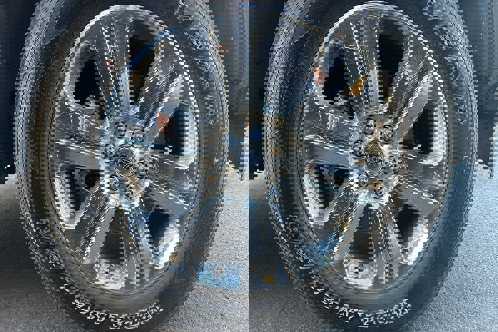 Used 2019 Ford F150 Lariat w/ Equipment Group 502A Luxury image 11