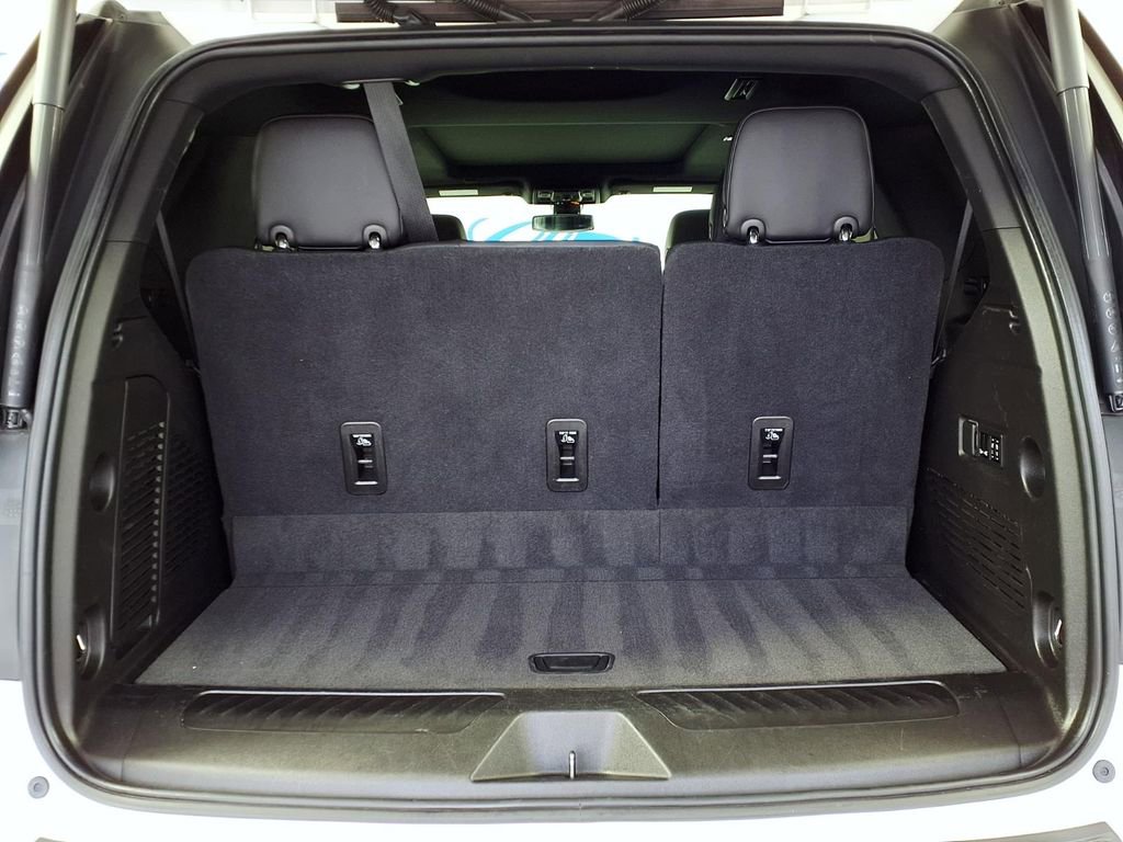 Used 2021 Chevrolet Tahoe LT w/ LT Signature Package image 10