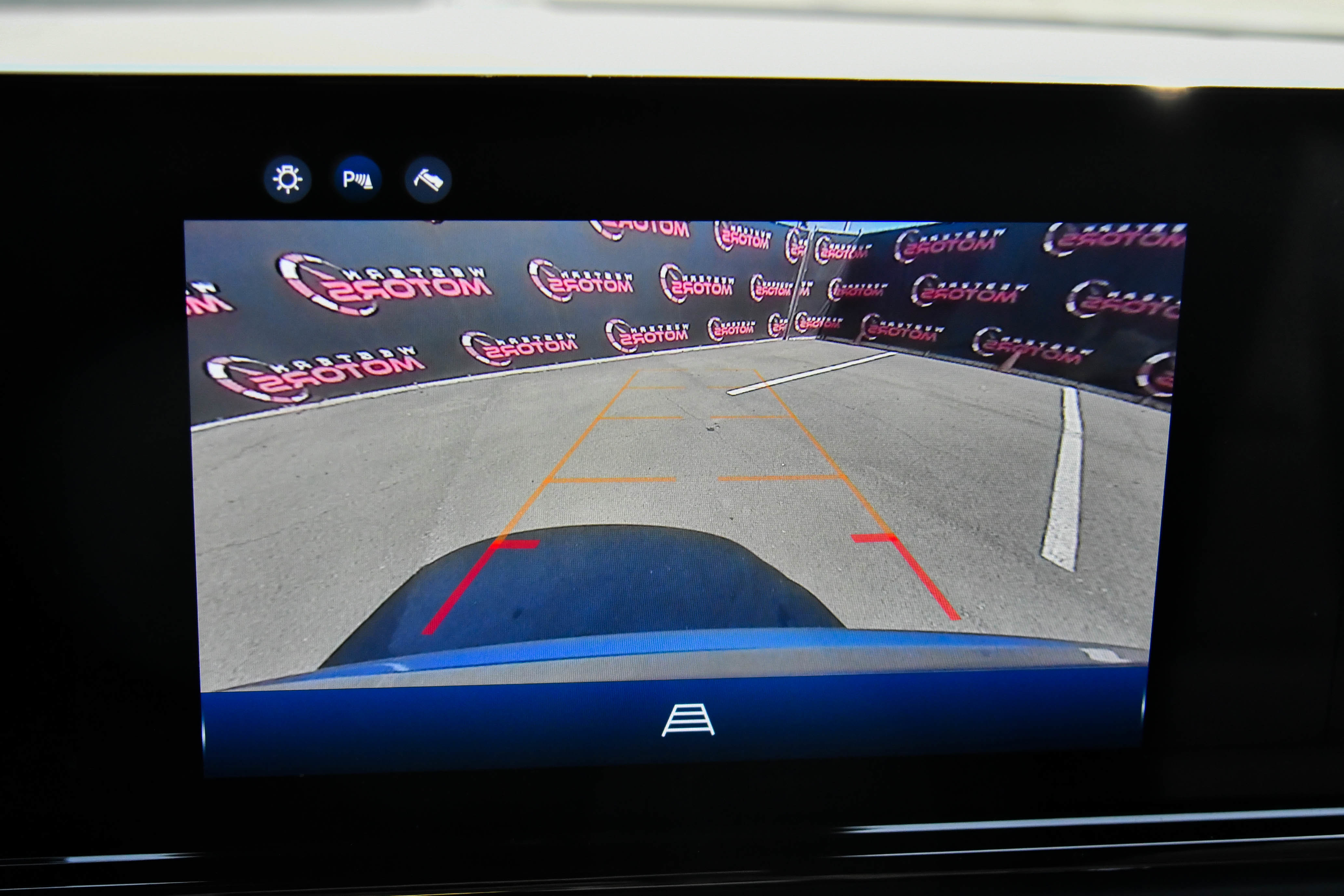 Used 2024 Honda Prologue EX image 19