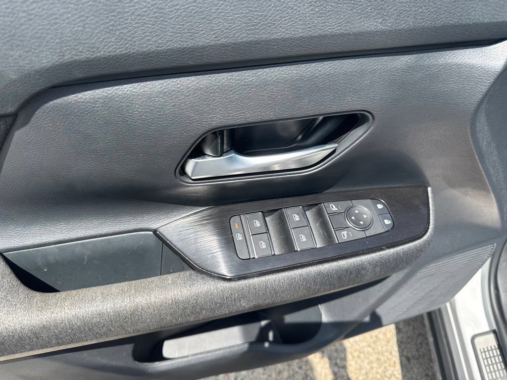 Certified 2026 Nissan Kicks SV w/ SV Premium Package AWD/4WD image 13