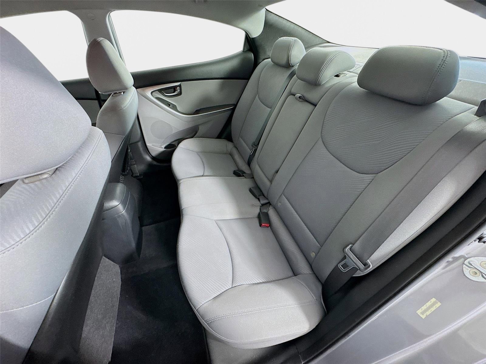 Used 2012 Hyundai Elantra GLS FWD image 19