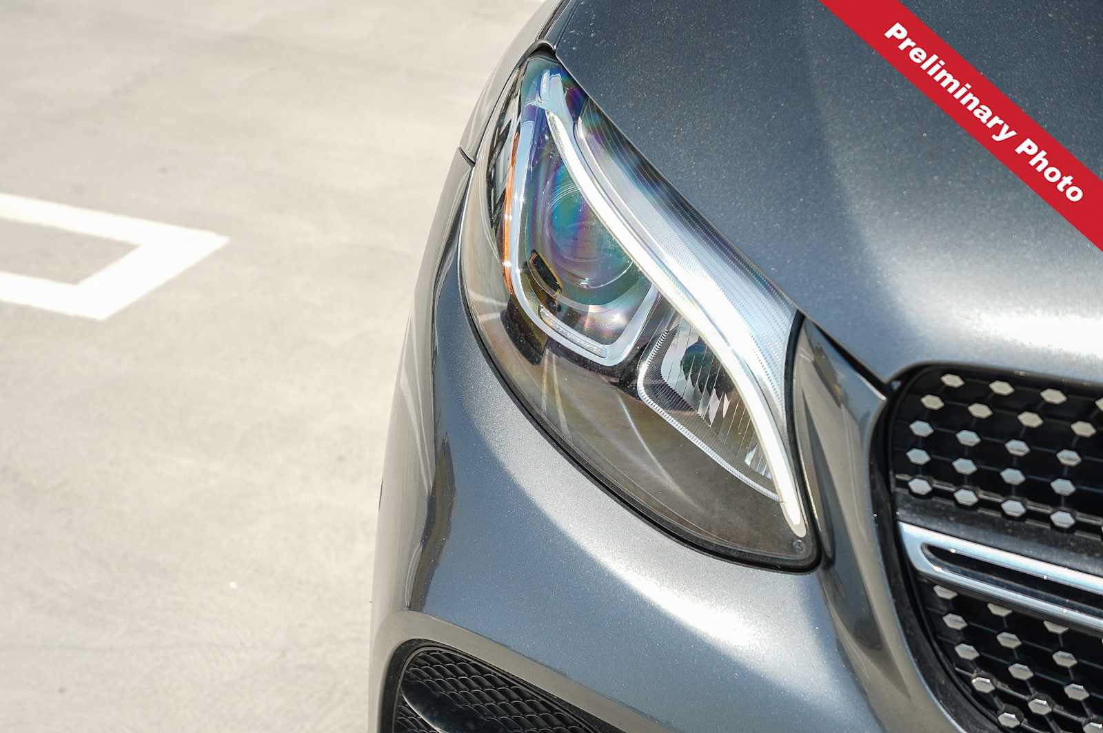 Used 2018 Mercedes-Benz GLC 300 4MATIC Coupe image 4
