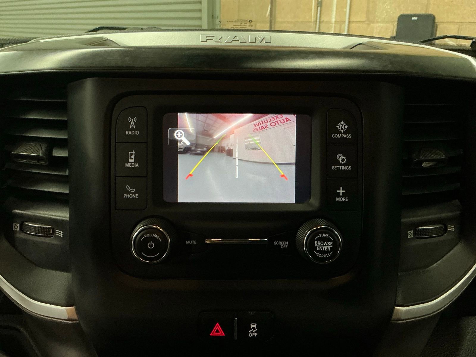 Used 2021 RAM 3500 Big Horn image 21