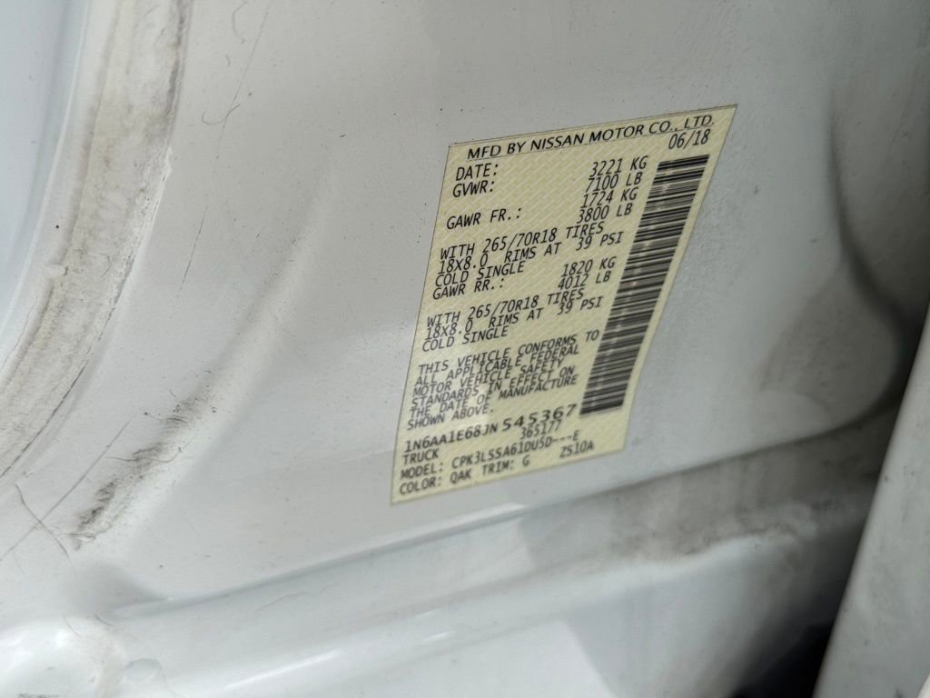 Used 2018 Nissan Titan SV w/ SV Convenience Package RWD image 11