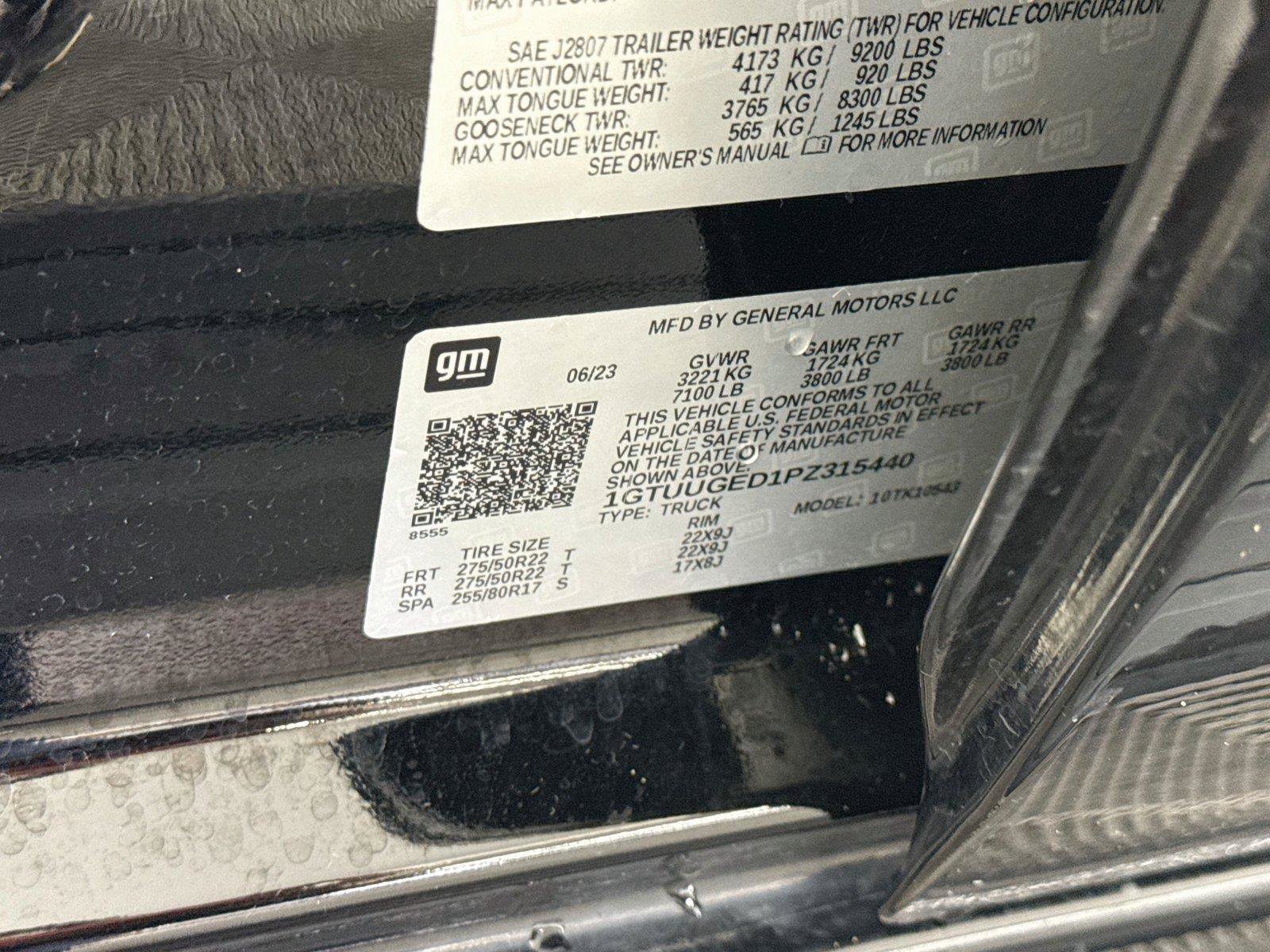 Used 2023 GMC Sierra 1500 Denali AWD/4WD image 3