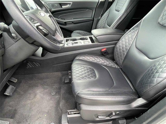 Used 2024 Ford Edge Titanium image 18