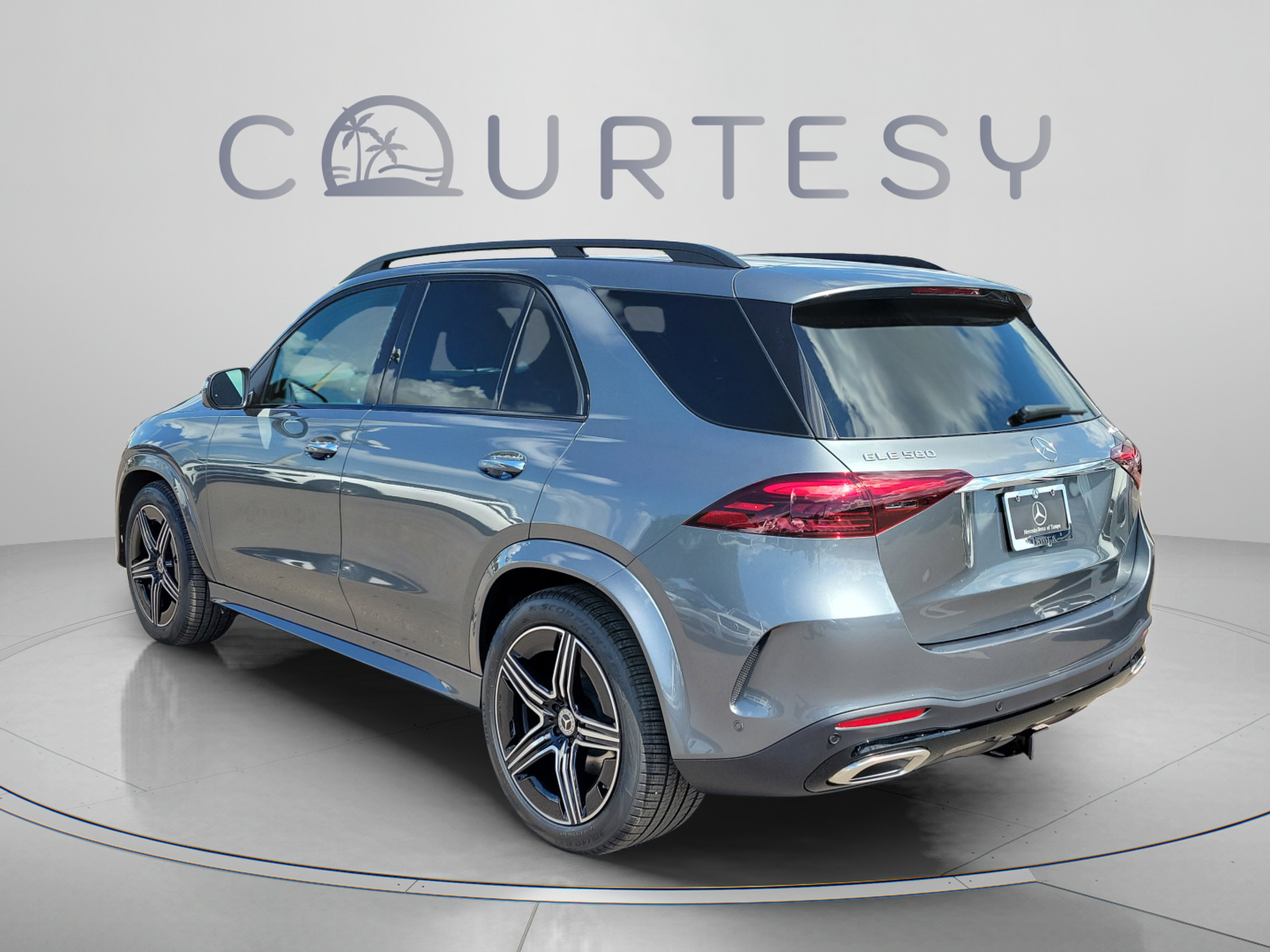 New 2026 Mercedes-Benz GLE 580 4MATIC image 2