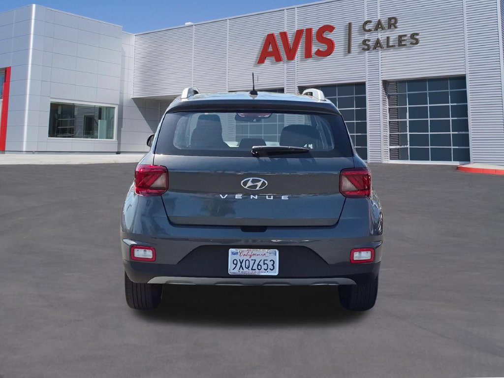 Used 2026 Hyundai Venue SEL FWD image 7