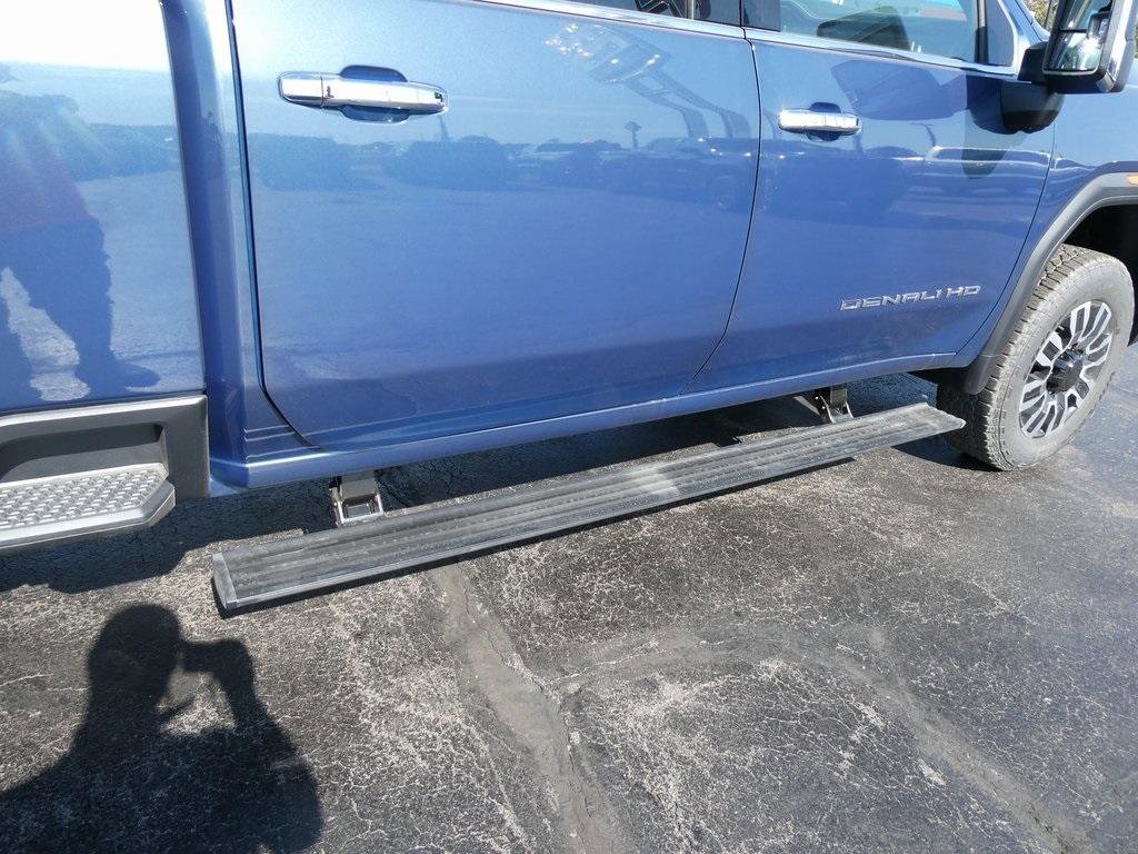 New 2026 GMC Sierra 2500 Denali Ultimate image 5