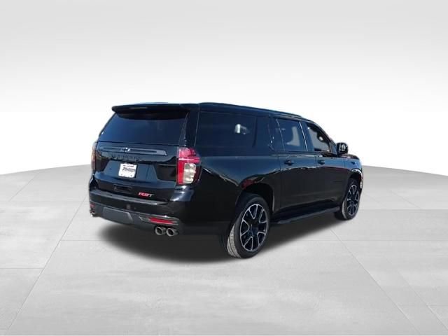 Certified 2022 Chevrolet Suburban RST w/ Sport Performance Package AWD/4WD image 10