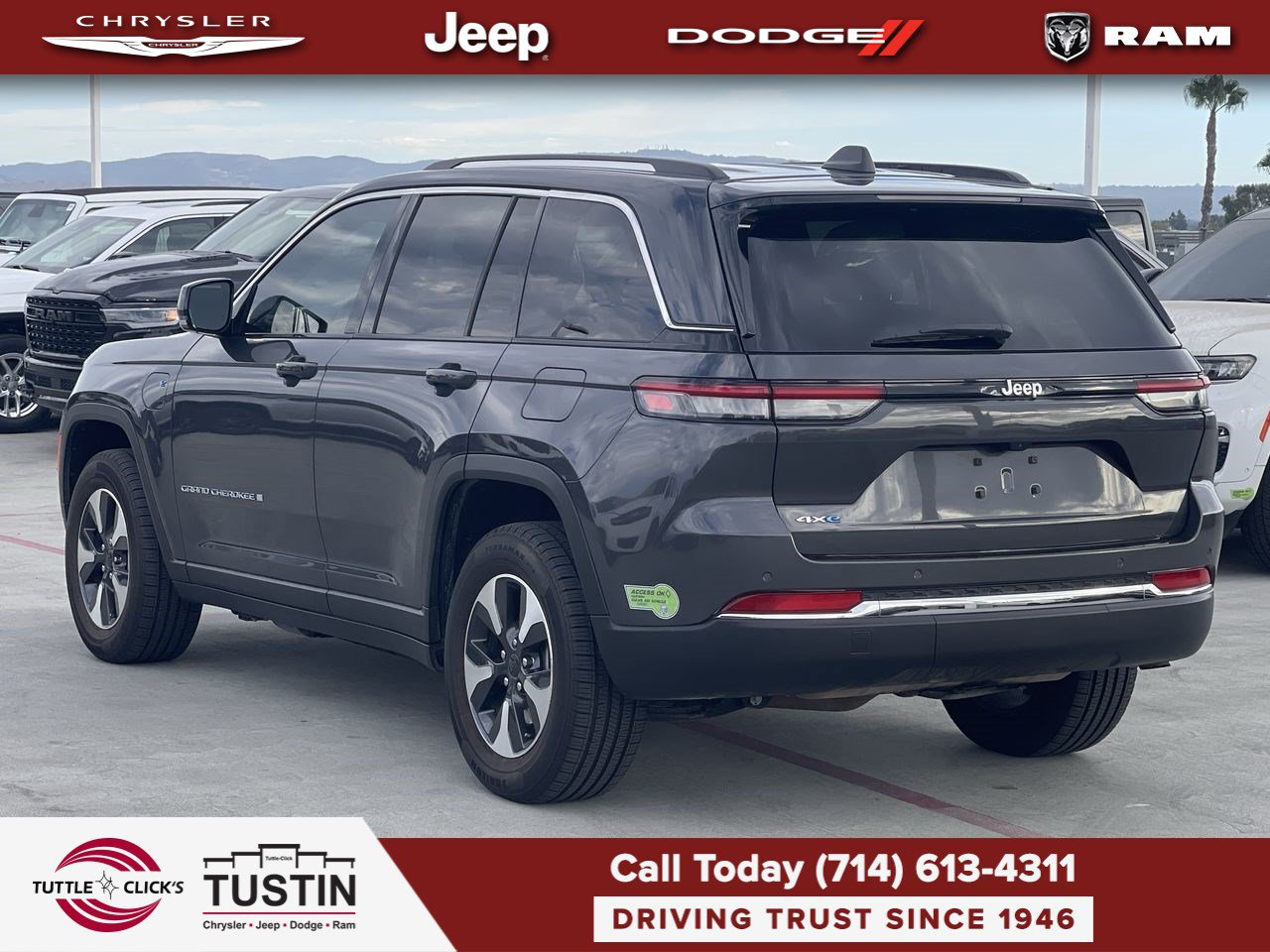 Used 2023 Jeep Grand Cherokee 4WD 4xe image 4