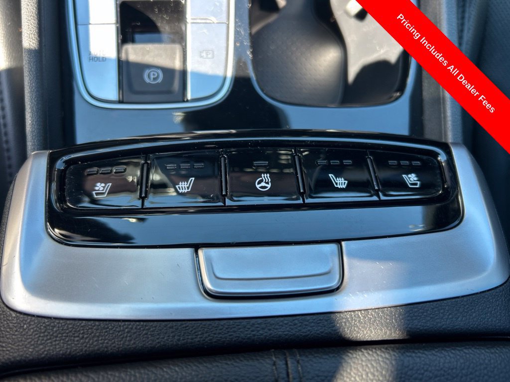 Used 2022 Hyundai Santa Cruz Limited AWD/4WD image 12