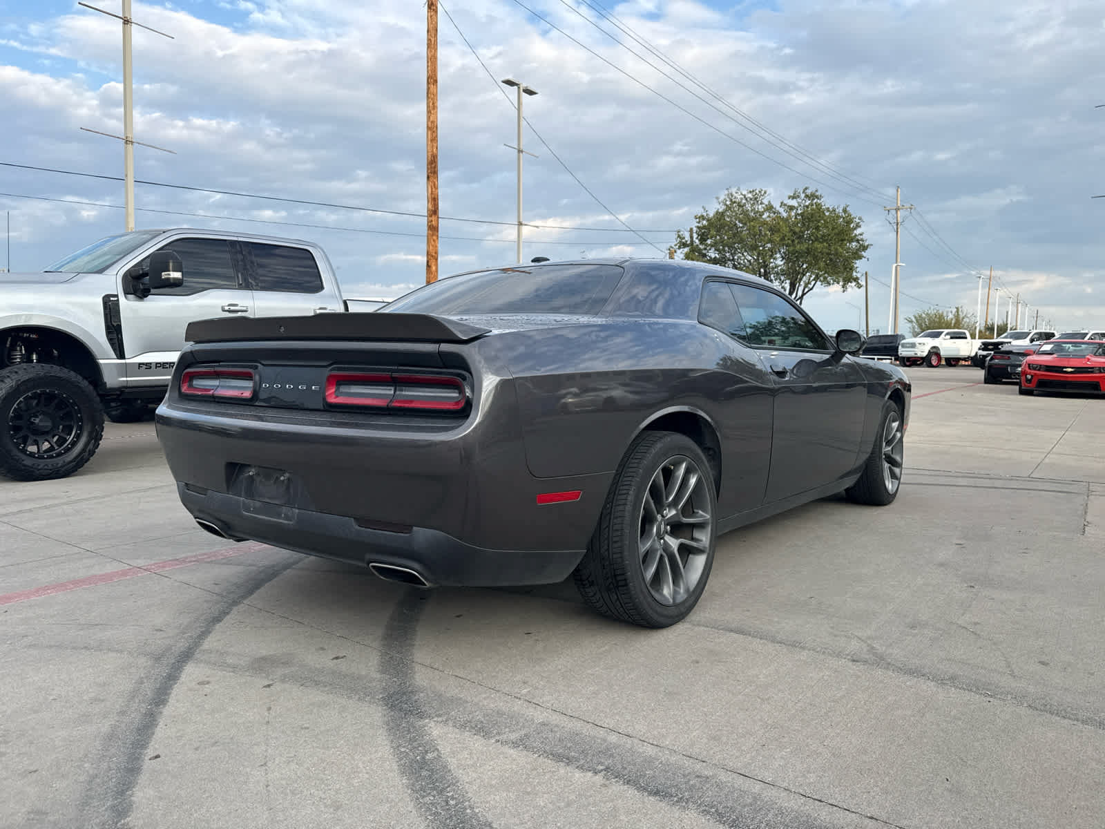 Used 2021 Dodge Challenger SXT RWD image 5