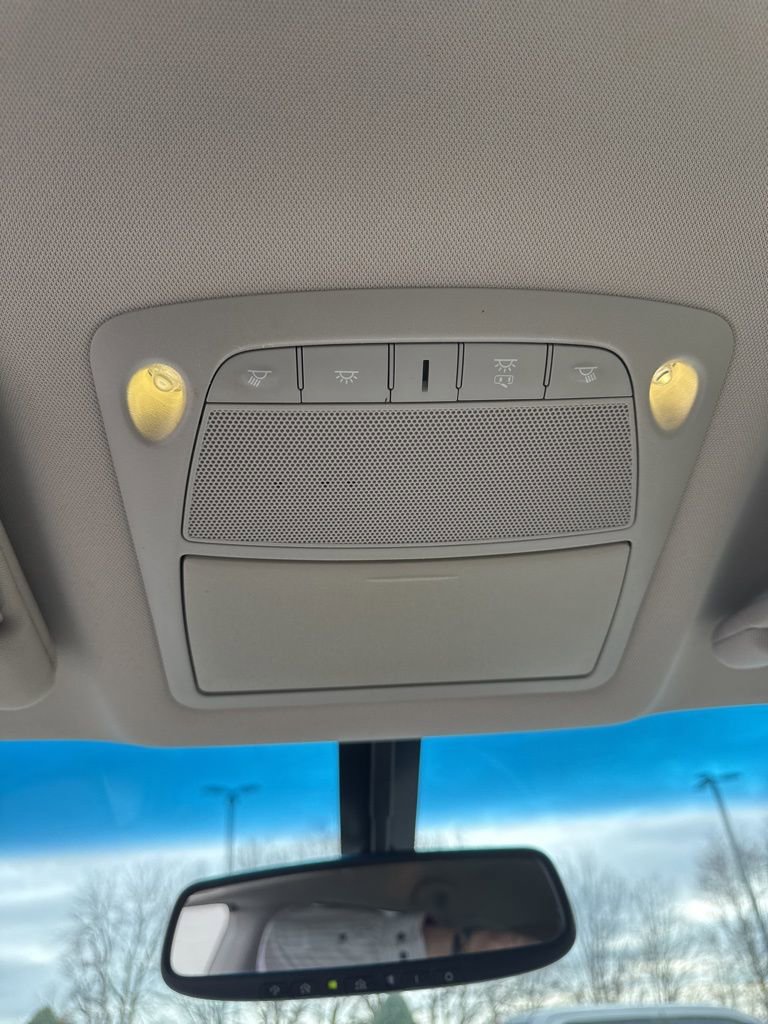 Used 2015 Nissan Pathfinder SV image 28