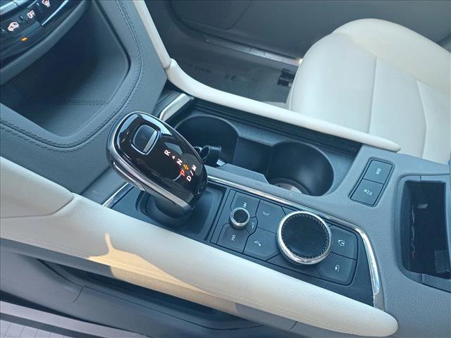 Used 2021 Cadillac XT5 Premium Luxury w/ LPO, Floor Liner Package image 16