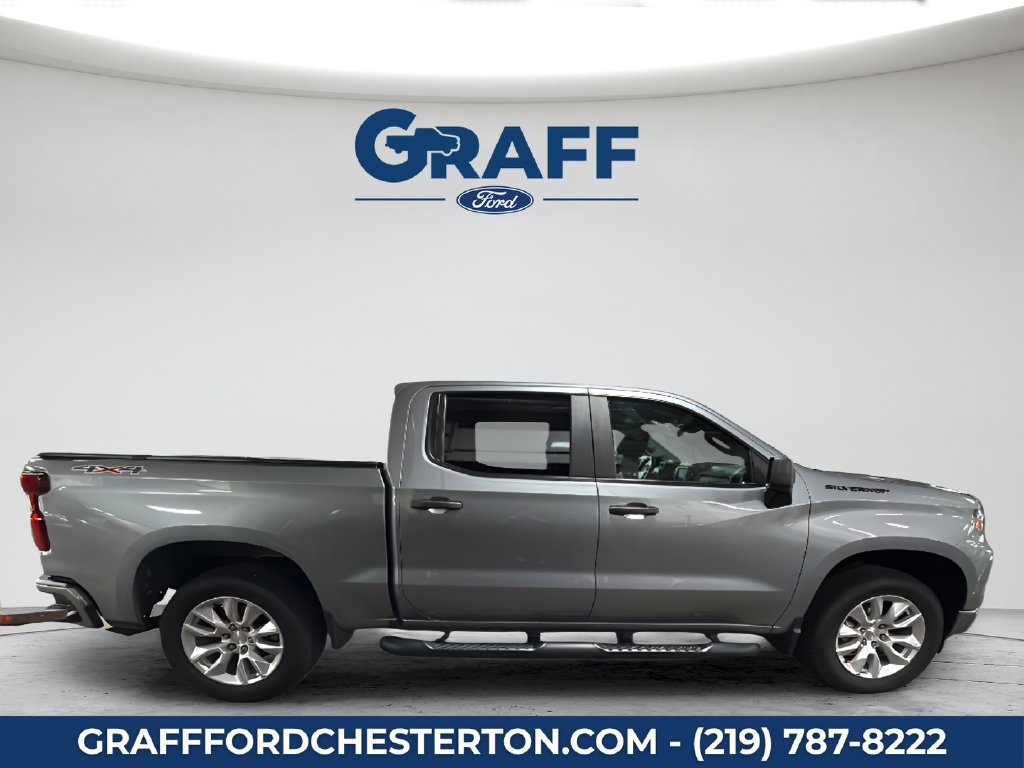 Used 2024 Chevrolet Silverado 1500 Custom w/ LPO, Dark Essentials Package AWD/4WD image 5