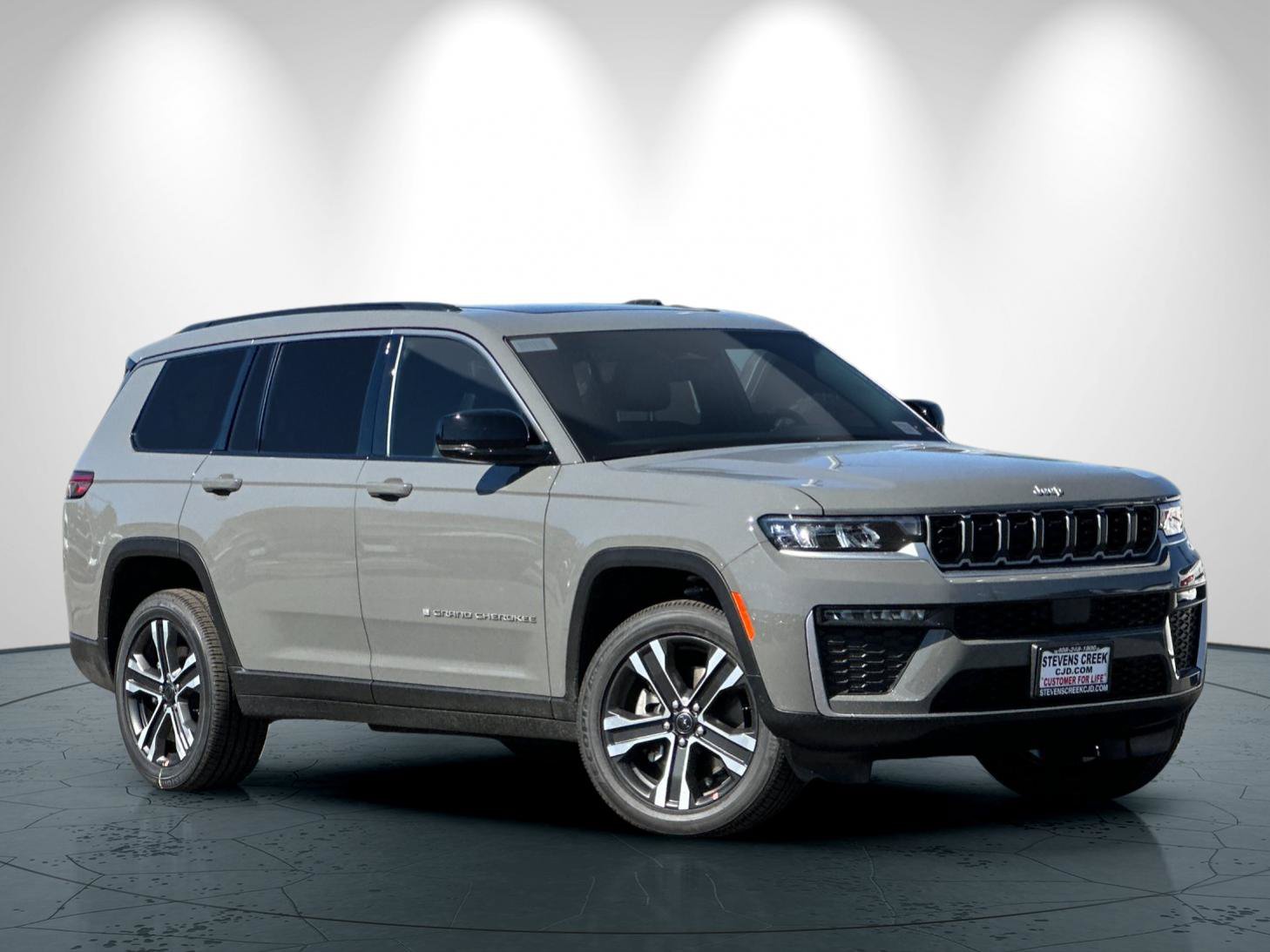 New 2027 Jeep Grand Cherokee L Limited AWD/4WD image 2