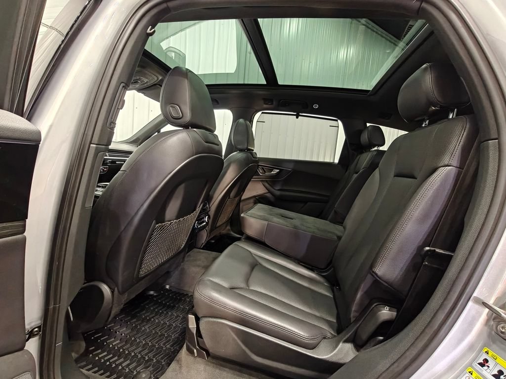 Used 2017 Audi Q7 3.0T Prestige AWD/4WD image 31