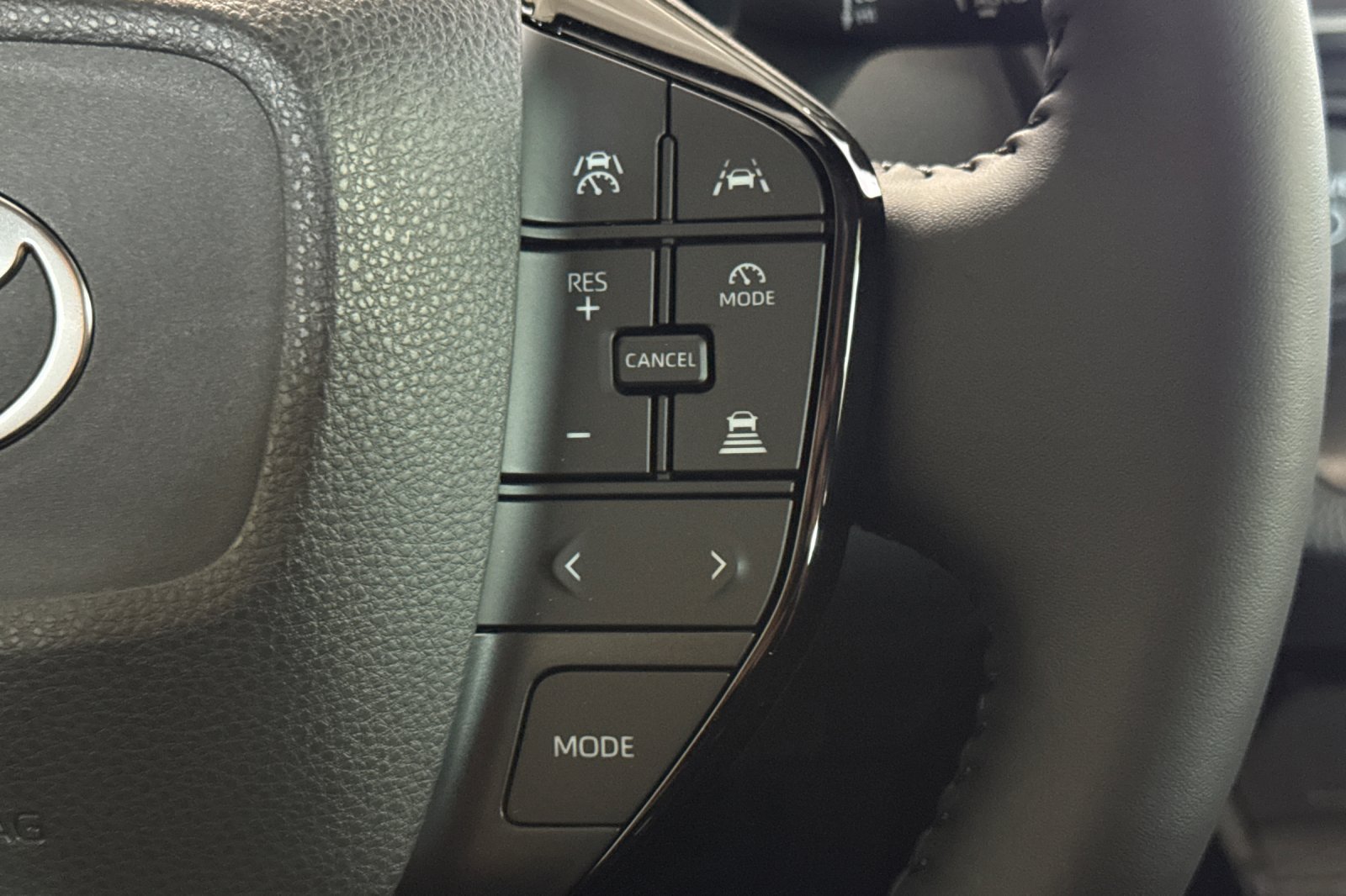 New 2027 Toyota Prius XLE FWD image 28