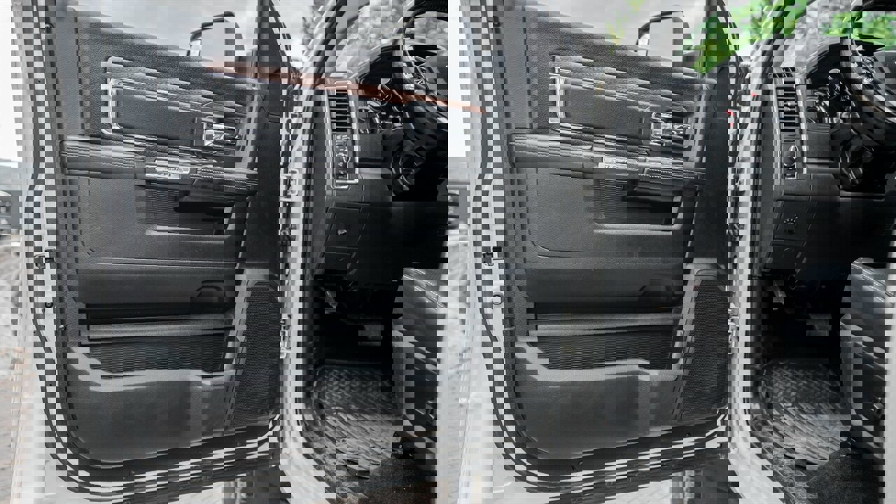 Used 2017 RAM 2500 Laramie w/ Sport Appearance Group image 19