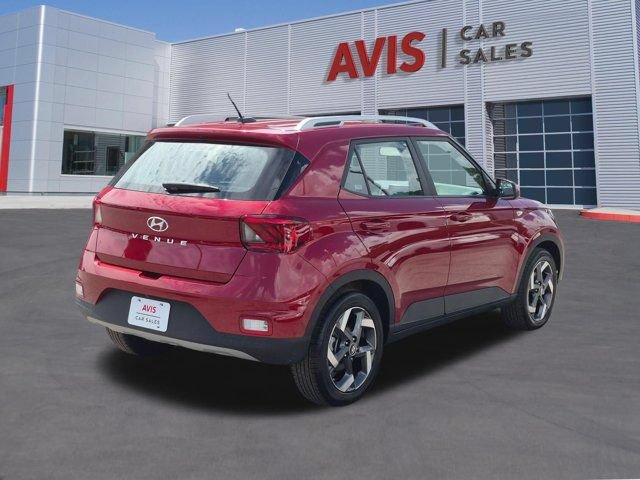 Used 2025 Hyundai Venue SEL FWD image 6