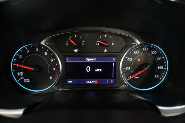 Used 2023 Chevrolet Traverse LT w/ Rear Camera Mirror Package image 13