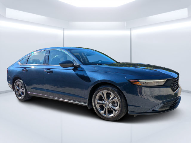 Used 2024 Honda Accord EX image 3