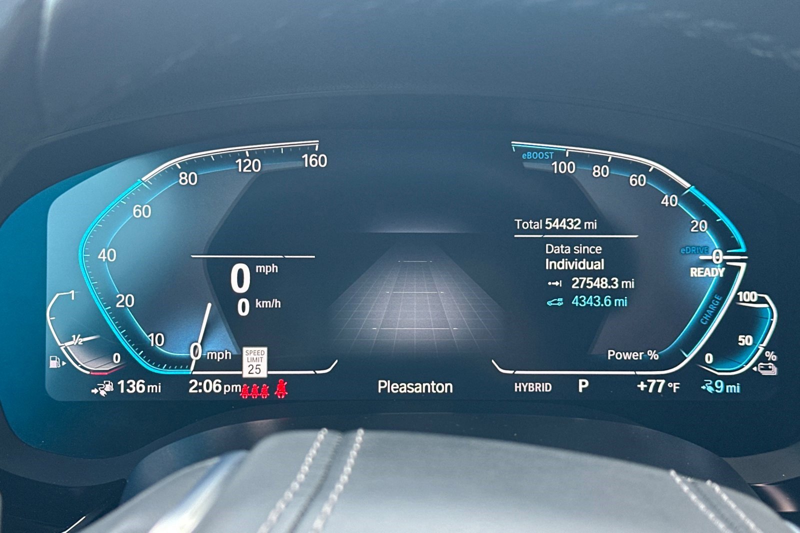 Certified 2023 BMW 530e w/ Convenience Package image 34