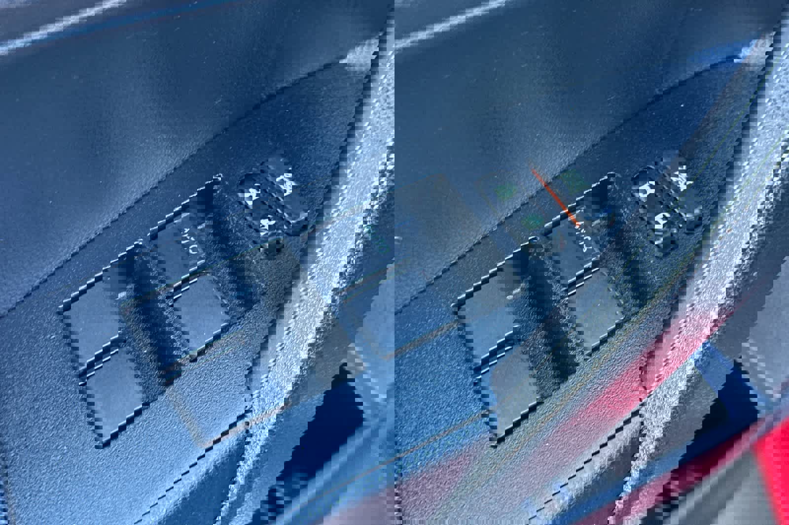 Used 2017 Toyota Corolla XLE image 13