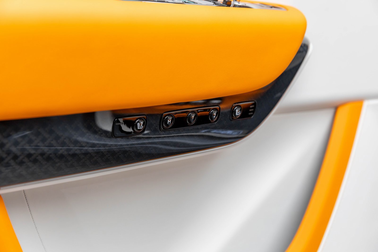 New 2026 Rolls-Royce Cullinan Black Badge image 11