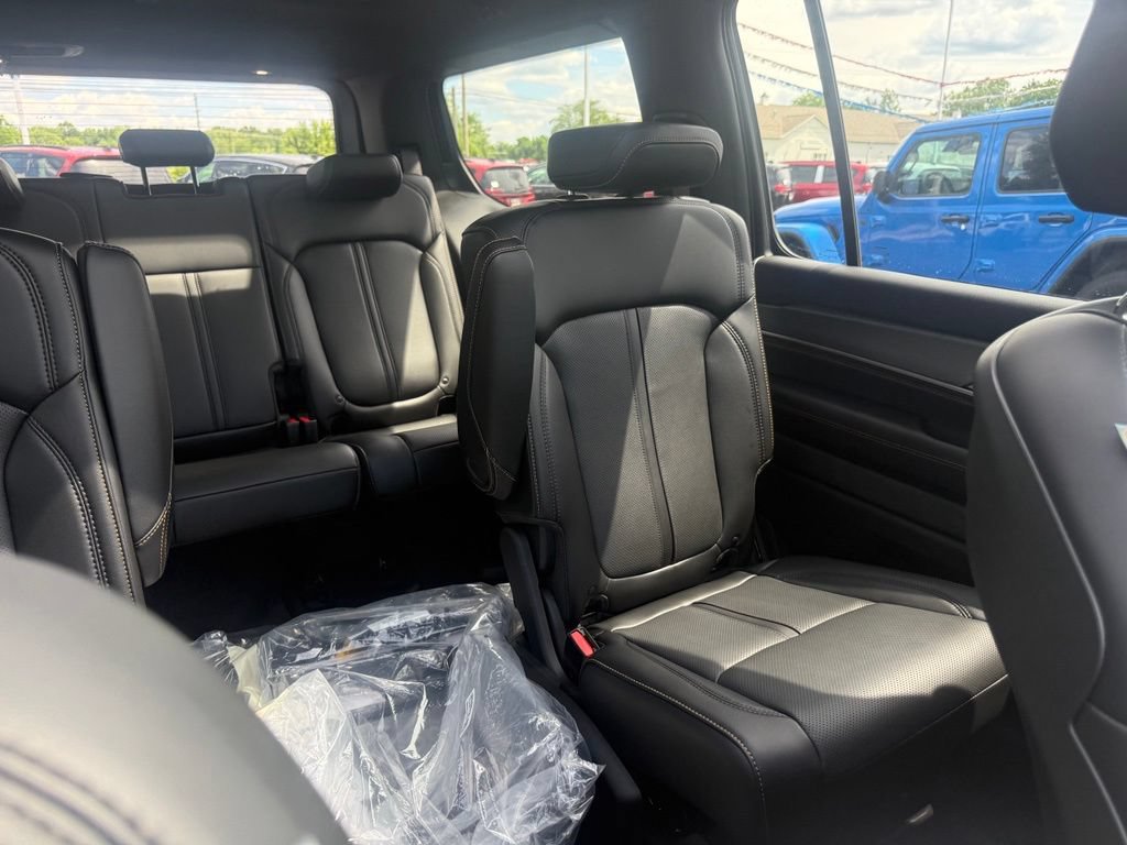 New 2026 Jeep Grand Wagoneer 4WD image 62