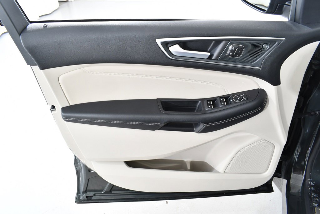 Used 2024 Ford Edge Titanium w/ Titanium Elite Package image 25