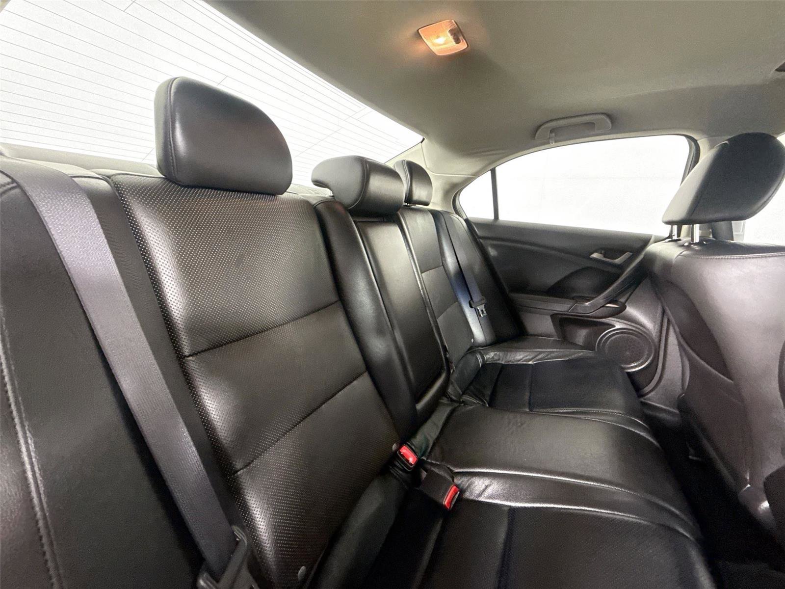 Used 2010 Acura TSX Sedan image 39