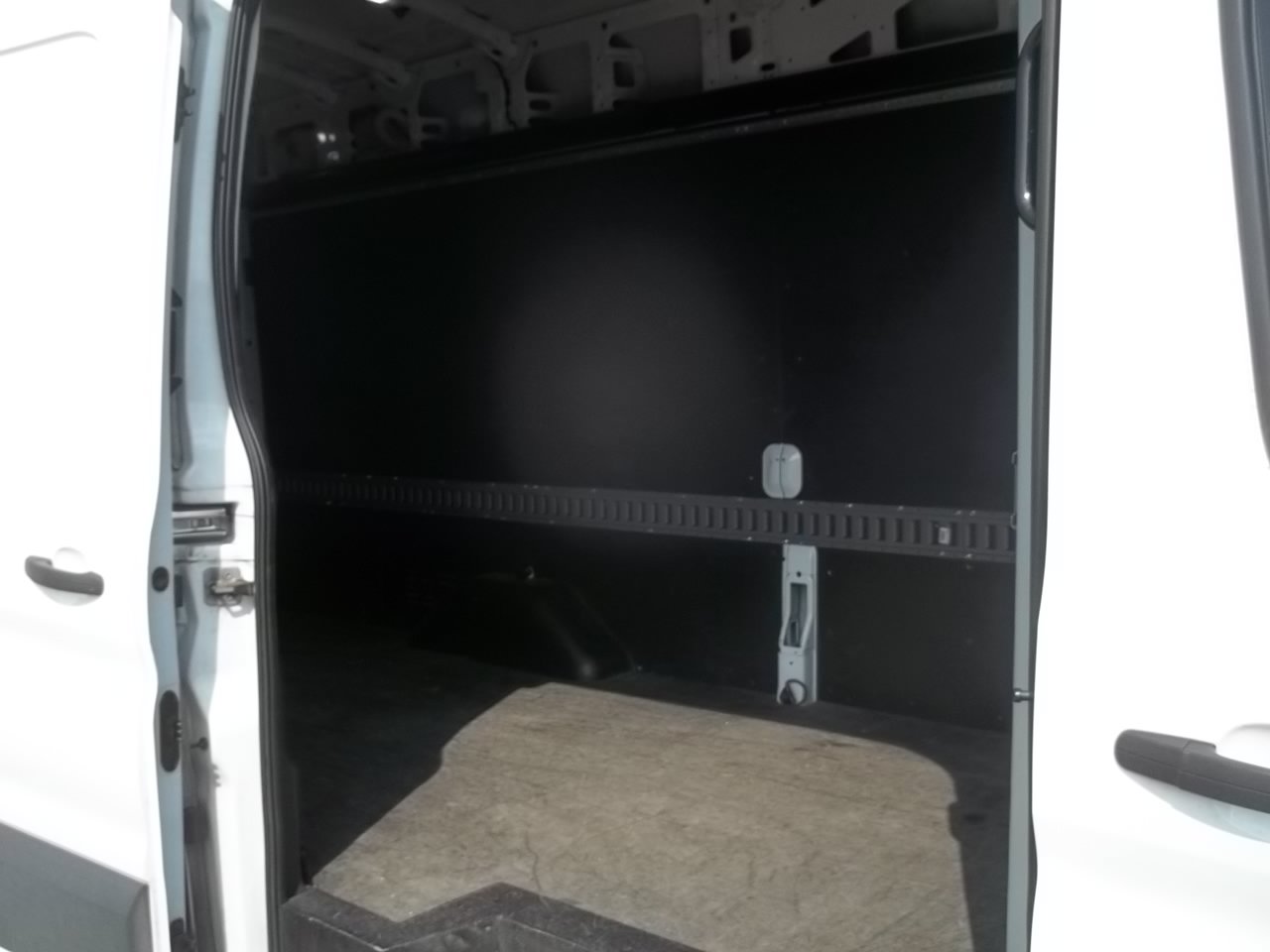 Used 2019 Ford Transit 350 148 High Roof Extended RWD image 18