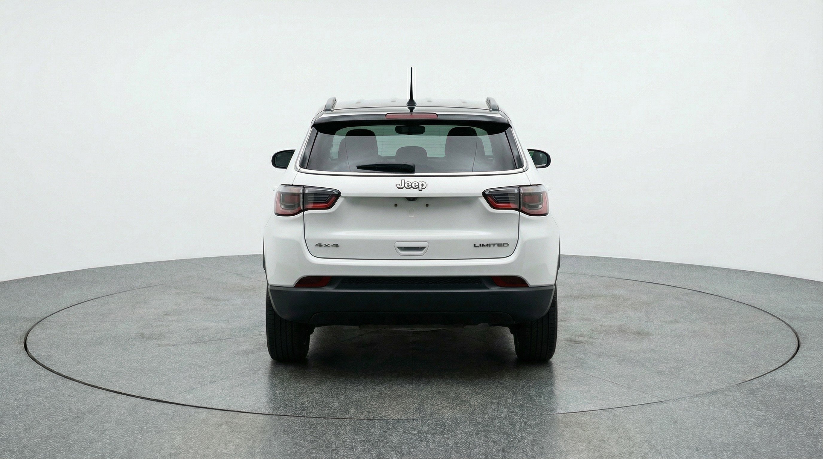 Used 2025 Jeep Compass Limited image 7