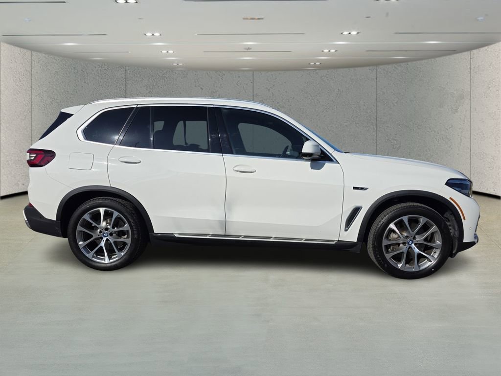 Used 2023 BMW X5 xDrive45e video 1