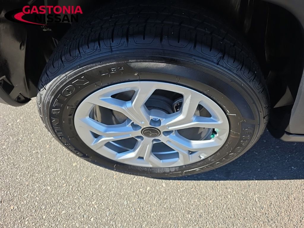 Used 2025 Jeep Compass Sport image 14